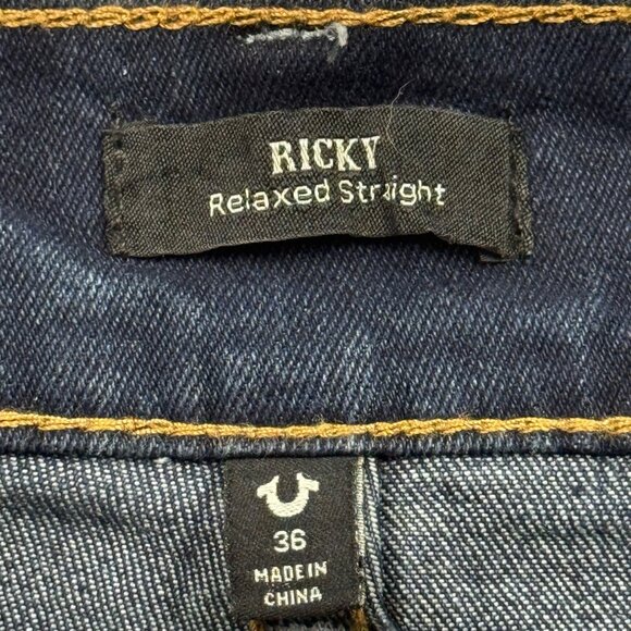 True Religion Men Ricky Stretch Relaxed Straight Big T Dark Blue Jeans 36x34 NWT - Picture 8 of 13